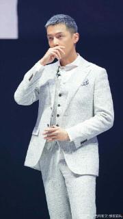 演唱家照片,探寻演唱家风采瞬间