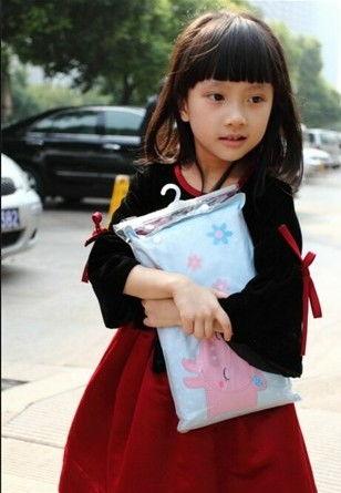 午夜极品萝莉网红,揭秘极品萝莉网红的神秘魅力