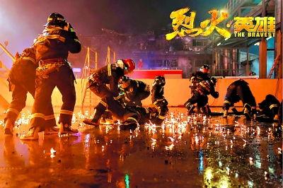 烈火英雄电影的背景城市,致敬英雄之城——大连的火焰传奇
